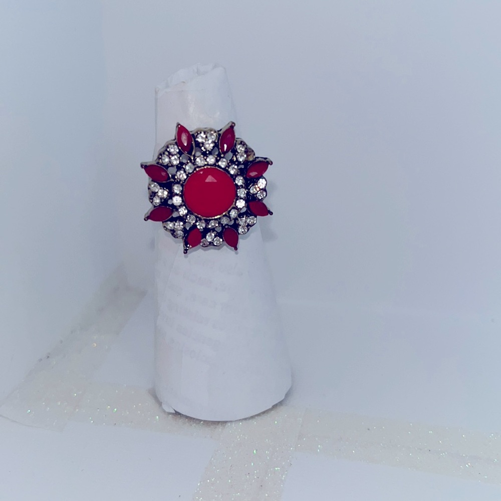 Silver/Gold toned Bohemian ring ruby red colored stone cz crystals embossed band